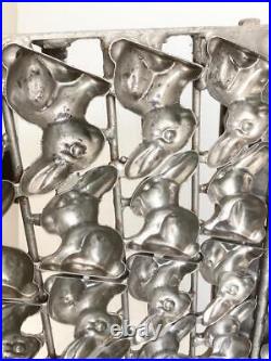 1935 Anton Reiche 28584 20 Rabbits Hinged Antique Chocolate Candy Mold