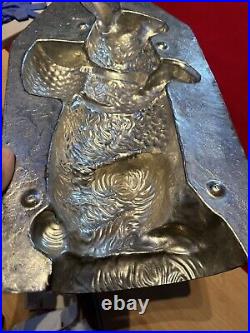 ANTIQUE EPPELSHEIMER 17 SITTING BUNNY RABBIT WITH BASKET CHOCOLATE MOLD 8000 a