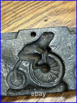 ANTIQUE MILLS # 178 CAST IRON 3 Frog On Bicycle CANDY MOLD (1/2 Of Mold)