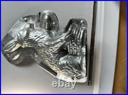 Antique Chocolate Mold Sitting Rabbit with paws on basket Lauroush 9 (J)