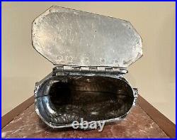 Antique Classic Easter Rabbit Chocolate Mold 9.5 x 5.5 x 3