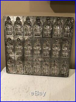 Antique- Heavy Tin- Aluminum Old World Santa Chocolate Mold(21)