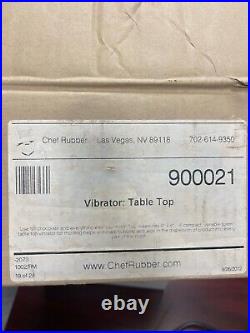 Chocolate mold vibrator used