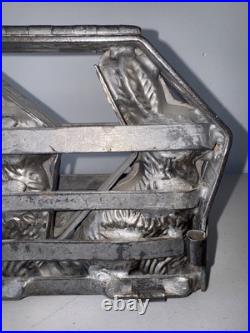 Collectible Antique Iron Double 8 X 7 Rabbit Hinged Candy Mold Collectible Antique Iron Double 8 X 7 Rabbit Hinged Candy Mold