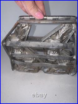 Collectible Antique Iron Double 8 X 7 Rabbit Hinged Candy Mold Collectible Antique Iron Double 8 X 7 Rabbit Hinged Candy Mold