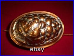 Large Vintage Victorian Copper and Tin Mold. Grapes