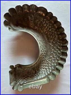 RARE ANTIQUE Vintage ONE SIDED TIN FOOD MOLD KOI FISH Great Look