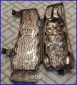 VINTAGE EASTER RABBIT SOLID CHOCOLATE MOLD CANDY METAL HINDGED 10 WithBOTTOM DOOR