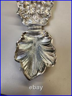 VINTAGE Hinged Pewter Ice Cream Chocolate Mold GRAPE BUNCH on Leaf # 580