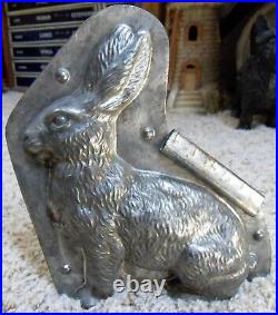 Vintage 7-1/2 Sitting Bunny Rabbit 2-Part Candy Chocolate Mold H Walter Germany Vintage 7-1/2 Sitting Bunny Rabbit 2-Part Candy Chocolate Mold H Walter Germany