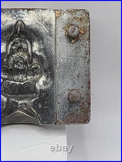 Vintage ANTON REICHE Santa St. Nickolas CHOCOLATE MOLD # 7854 # 2 Matching shelf Vintage ANTON REICHE Santa St. Nickolas CHOCOLATE MOLD # 7854 # 2 Matching shelf