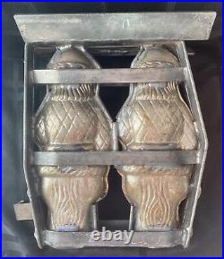 Wonderful! 9 1/2 Antique Double Hinged Santa Claus Christmas Chocolate Mold